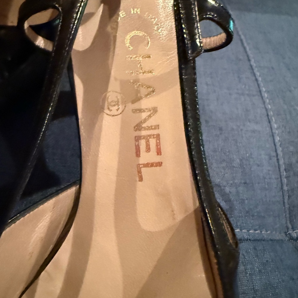 EUC Vintage 90’s Chanel Slingback Leather Spectator Pumps - Picture 2 of 7